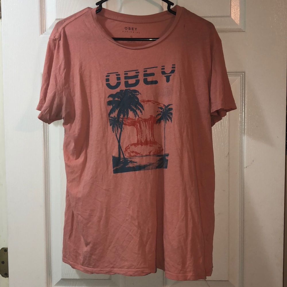 OBEY t-shirt